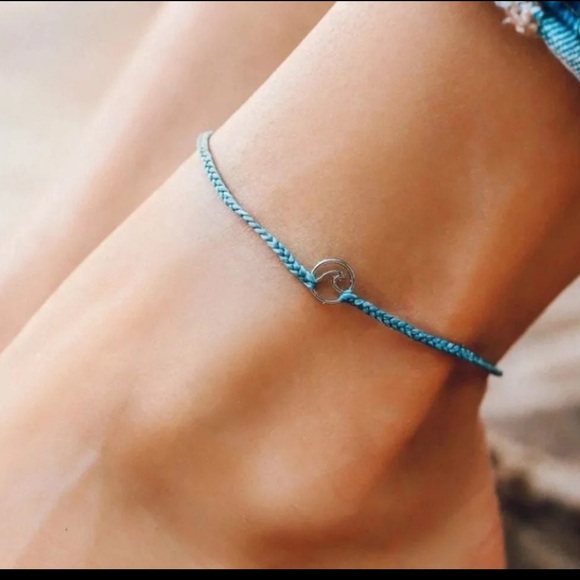 PURA VIDA Anklet Denim Mini Silver Wave Charm NEW! - Picture 1 of 4